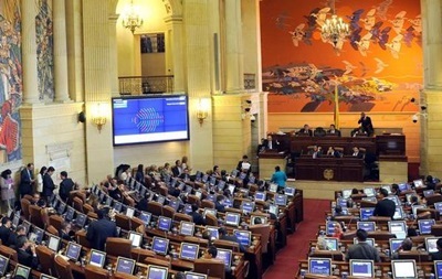 Конгресс Колумбии ратифицировал мирный договор с повстанцами