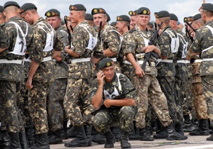 Миротворцы - НАТО и Украина - НАТО предлагает Украине увеличить миротворческие миссии - министр обороны Украины Павел Лебедев