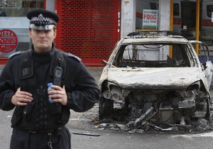 В Лондоне арестовали более 100 участников ночных беспорядков