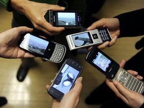 Операторы смогут отключать нелегальные телефоны не ранее второго квартала 2010 года