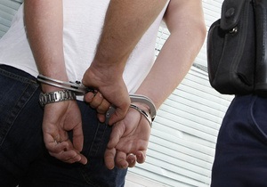 В Крыму милиционера приговорили к 3,5 годам лишения свободы за применение насилия к задержанным
