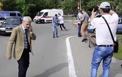 В Киеве активист Шабунин устроил драку под военкоматом