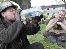 На семи украинских шахтах введена почасовая оплата труда