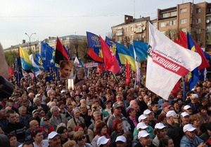 Оппозиция вывела на улицы Черкасс свыше пяти тысяч человек