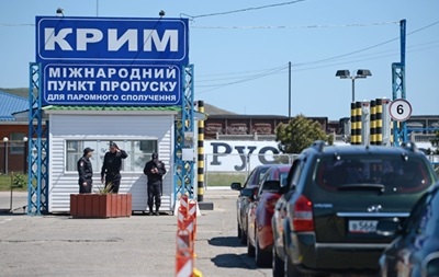 На кордоні з Кримом зведуть захисні споруди