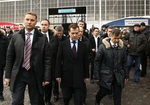 Медведев лично проинспектировал аэропорт Внуково