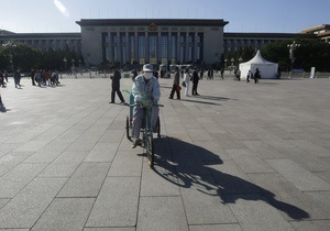 СМИ: На площади Тяньаньмэнь совершен акт самосожжения