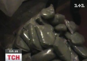 У жителя Киевской области изъяли почти десять мешков марихуаны