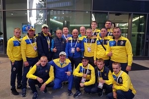 Українські боксери успішно дісталися до Німеччини на чемпіонат світу