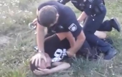 Видео задержания водителя в Мукачево набрало почти 500 тысяч просмотров