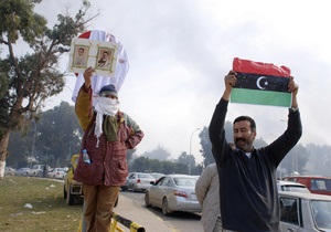 Власти Ливии отправили в вышедший из-под контроля Бенгази посланника с гуманитарной помощью
