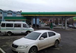 В Ужгороде неизвестный совершил вооруженное нападение на АЗС и унес 30 тысяч гривен
