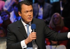 Семиноженко убежден, что на основании Донецкого суда Янукович может лишить Бандеру звания Героя