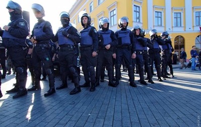 У Мережу виклали відео бійки з активістами Саакашвілі в Одесі