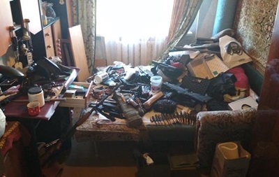 У киевлянина в квартире нашли арсенал оружия