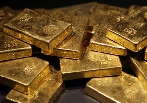 Швейцарские рабочие нашли под кустом золотые слитки