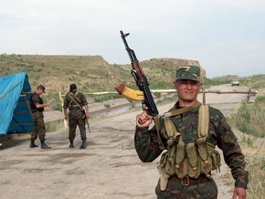 Узбекистан согласился засыпать траншеи вдоль границы с Кыргызстаном