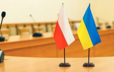 Порошенко созывает заседание из-за Польши