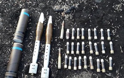 В Запорожье в заброшенном здании нашли тайник с боеприпасами
