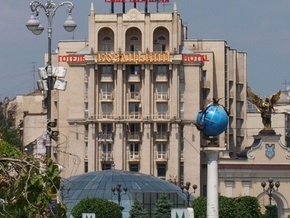 На Майдане Незалежности пытались захватить гостиницу