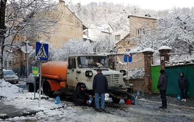 У Львові включили воду після масштабної аварії