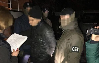 Следователя полиции поймали на взятке в 123 тысячи гривен
