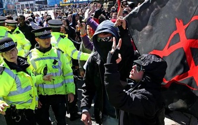 В Британии задержаны шесть неонацистов по подозрению в терроризме