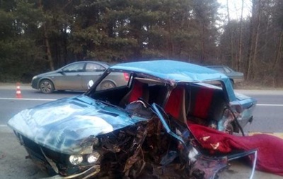 Во Львовской области попала в ДТП машина с военными, есть жертвы