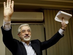 Лидер иранской оппозиции призвал продолжить акции протеста