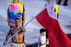 Представитель Тонга, несший флаг сборной в Рио-2016, выступит в Пхенчхане-2018 в лыжных гонках