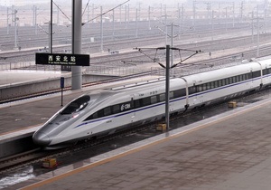 Китайская железнодорожная госкомпания разместит акции на миллиард долларов