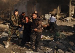 В центре Кабула взорвался заминированный автомобиль: десятки погибших и пострадавших