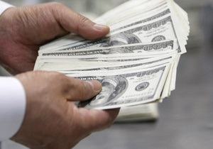Нацбанк  продает на межбанке доллары по 7,94 гривен
