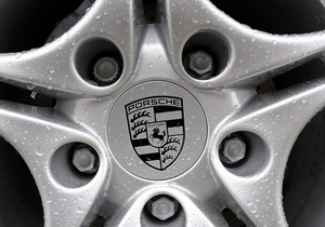 Porsche отзывает более полутора тысяч автомобилей из-за возможного дефекта колеса