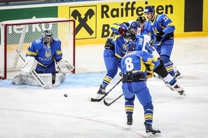 Хокей: Україна несподівано програла Естонії