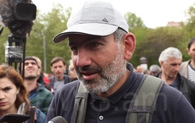 Лидер протестов в Армении согласился на переговоры с властью