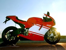 Том Круз первым в мире приобретет супермотоцикл Ducati