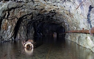 В Луганской области тонет шахта