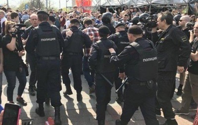 Київ засудив затримання учасників протесту в РФ