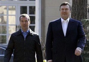 Медведев пообещал Януковичу рассмотреть предложения Киева о снижении цены на газ