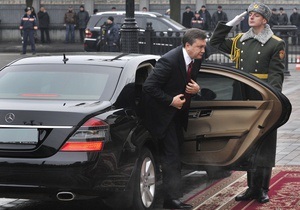 Янукович сократил расходы на себя и Администрацию Президента