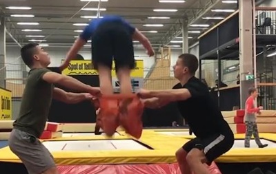 Трюки эстонских акробатов стали хитом Сети