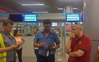 В Одесі через несправність посадили літак 