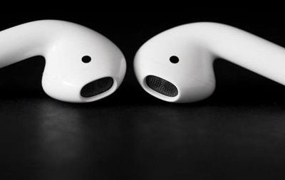 Apple розробляє навушники-конкуренти Bose і Sennheiser
