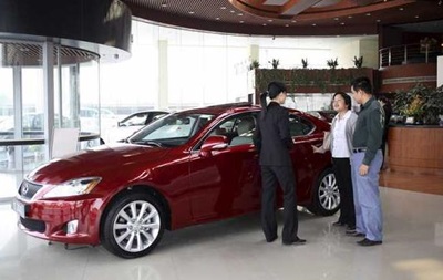 Китай снизил ввозные пошлины на автомобили