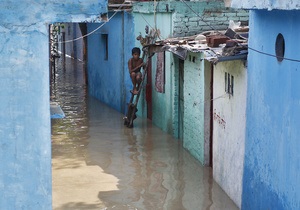 В Индии жертвами наводнения стали более 130 человек