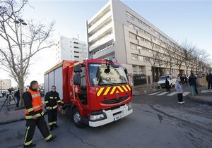 Новости Франции - пожар в Париже: В Париже из-за пожара в ночном клубе эвакуировали около 300 человек