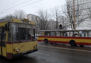 В Запорожье и Симферополе произошли аварии с участием троллейбусов