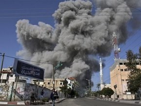 Израиль возобновил огонь в секторе Газа