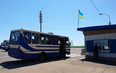 На блокпосту в Мар їнці загинув чоловік